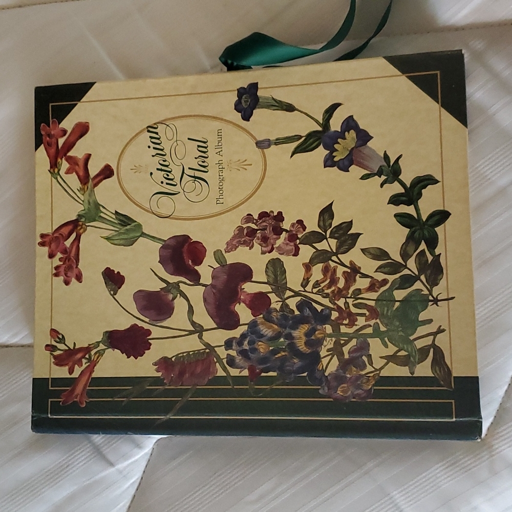 Burnes Victorian Floral Photo Memory Book Album